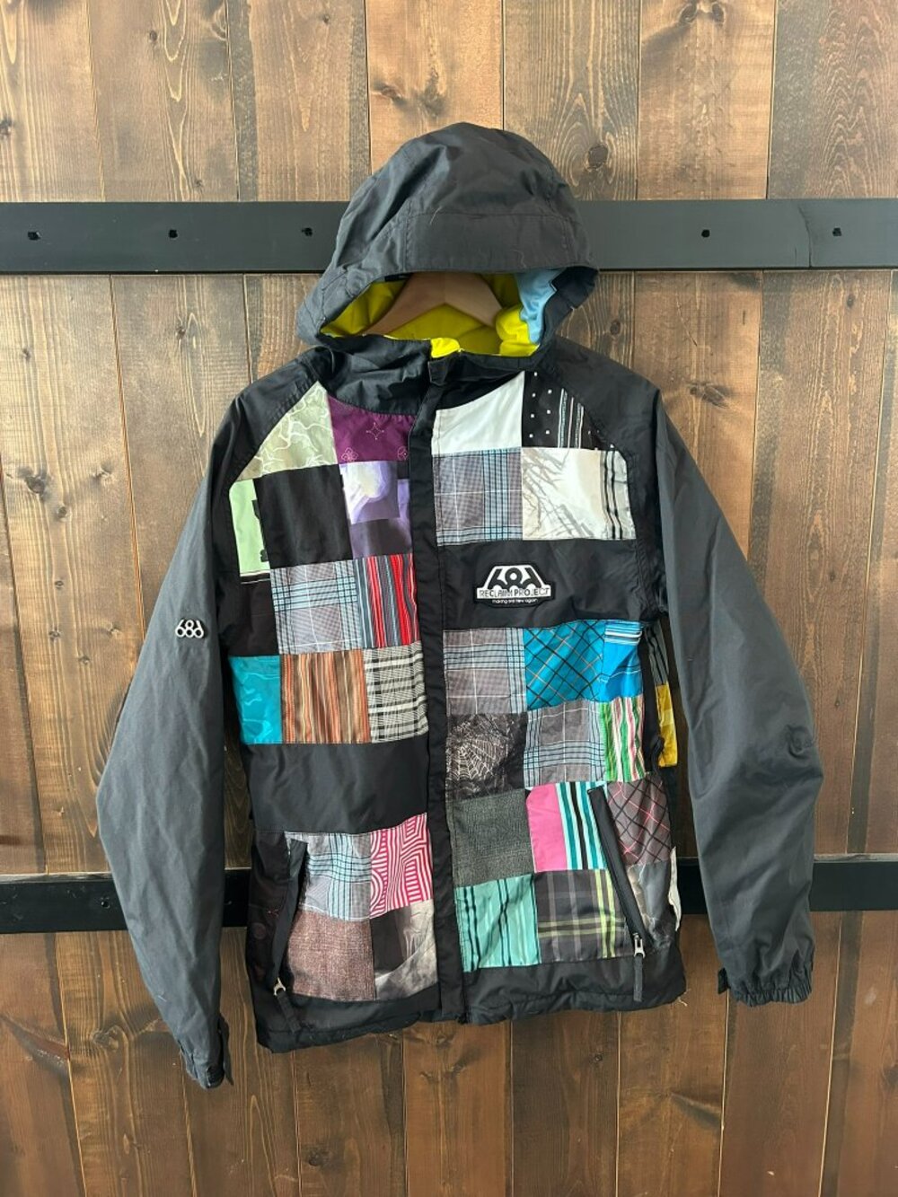 686 Reclaim Whatever Patchwork Design Jacket Men's Size M